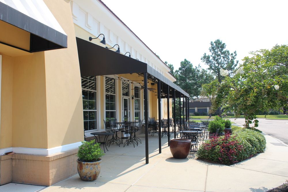 Former Corner Bakery: 108 Market St, Flowood, MS 39232